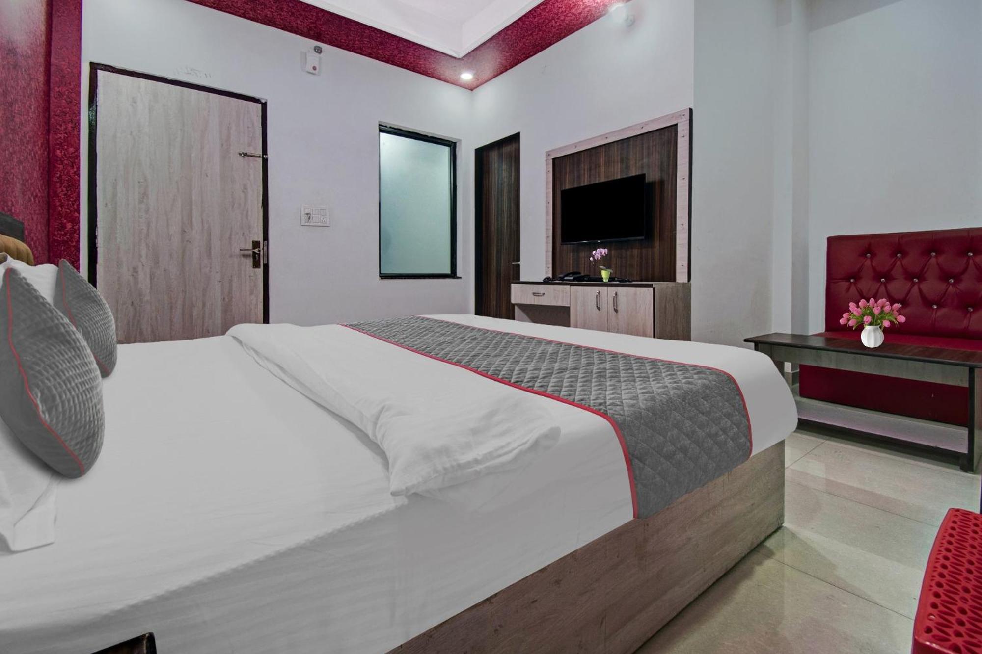 Townhouse The Lotus Hotel Jaipur Buitenkant foto